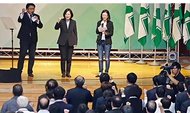 在蔣家控制下的臺灣地區(qū)是如何產(chǎn)生的？并且贏下了(圖14)