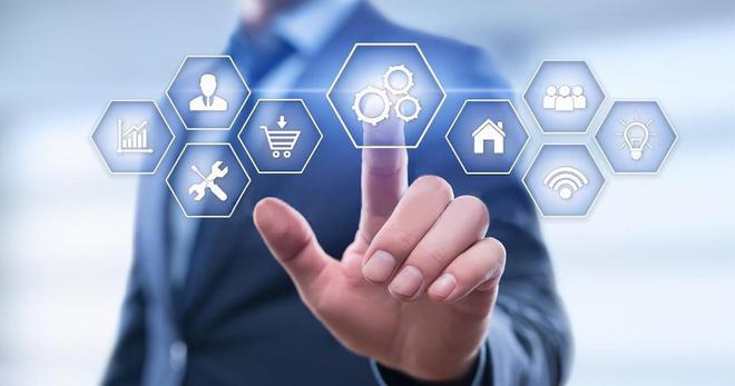 公司升級(jí)高科技工牌表面監(jiān)測(cè)員工身體健康實(shí)際是為了監(jiān)視員工(圖1)