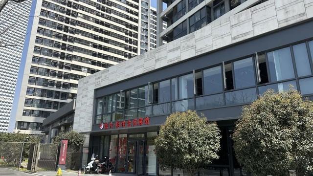 市房管局團工委、市保障中心組織開展“學雷鋒我當一日社區(qū)管家”志愿服務活動(圖7)