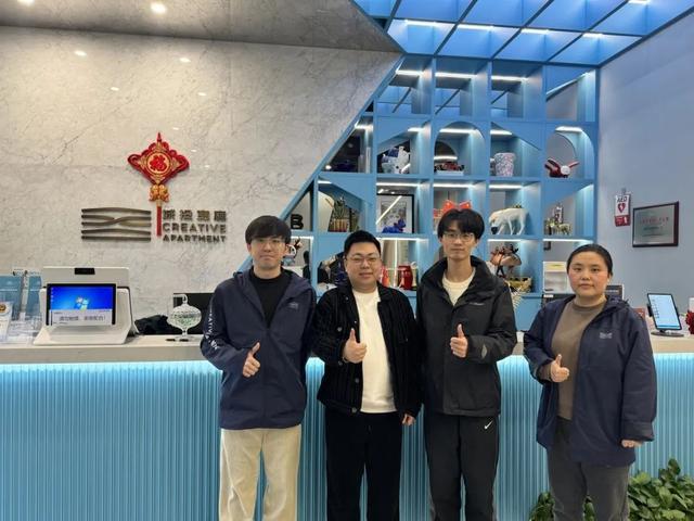 市房管局團工委、市保障中心組織開展“學雷鋒我當一日社區(qū)管家”志愿服務活動(圖9)