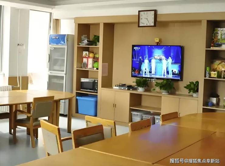 北京石景山區(qū)春暉頤老年公寓最新價(jià)格公示!2025最新收費(fèi)標(biāo)準(zhǔn)與地址勘探(圖4)