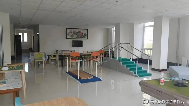 迎暉養(yǎng)老照料中心網(wǎng)站預(yù)覽-2025最新收費(fèi)標(biāo)準(zhǔn)地址信息電話咨詢(圖3)